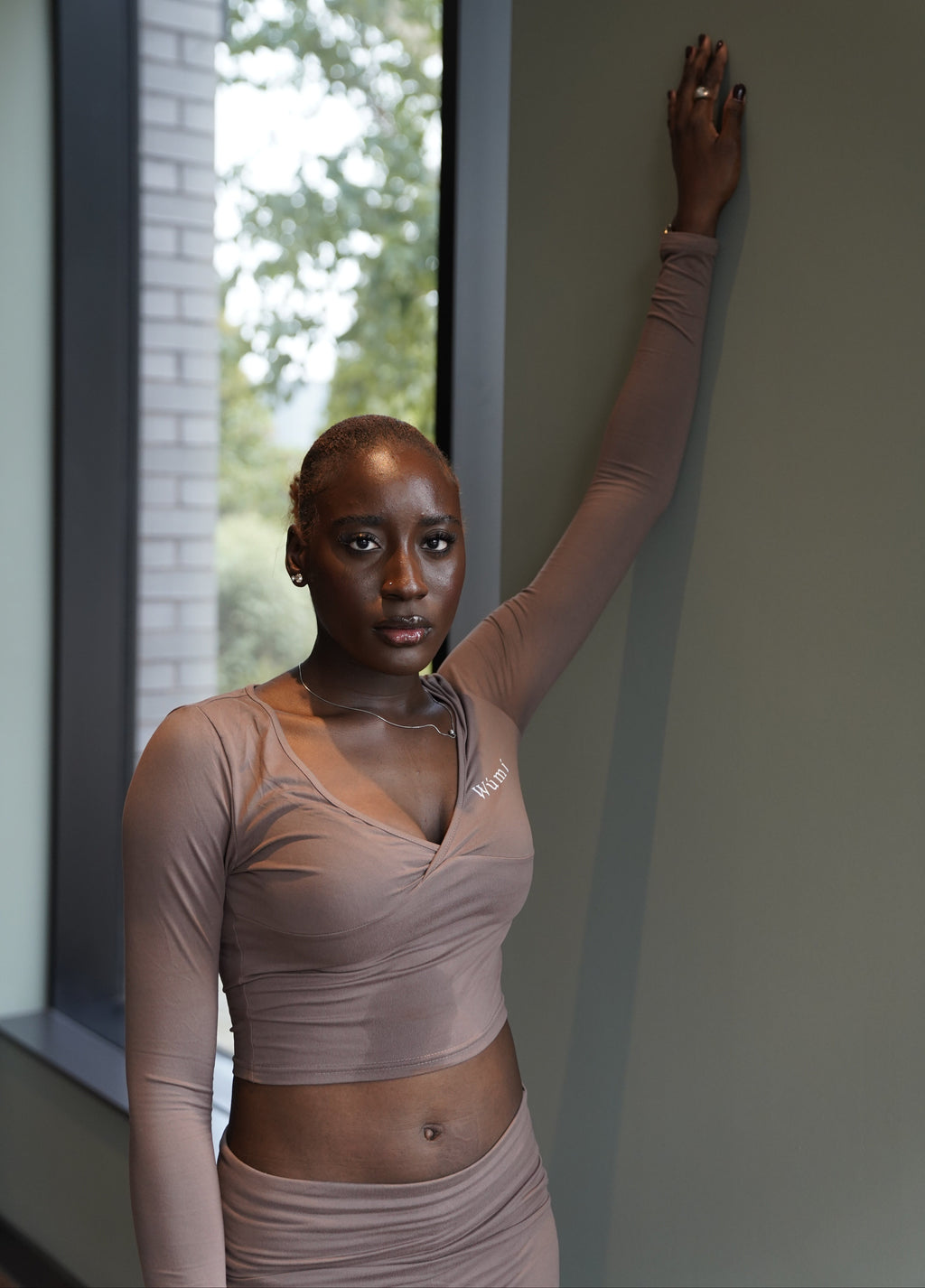 Wúmi Mocha Plunge Long-Sleeve Top