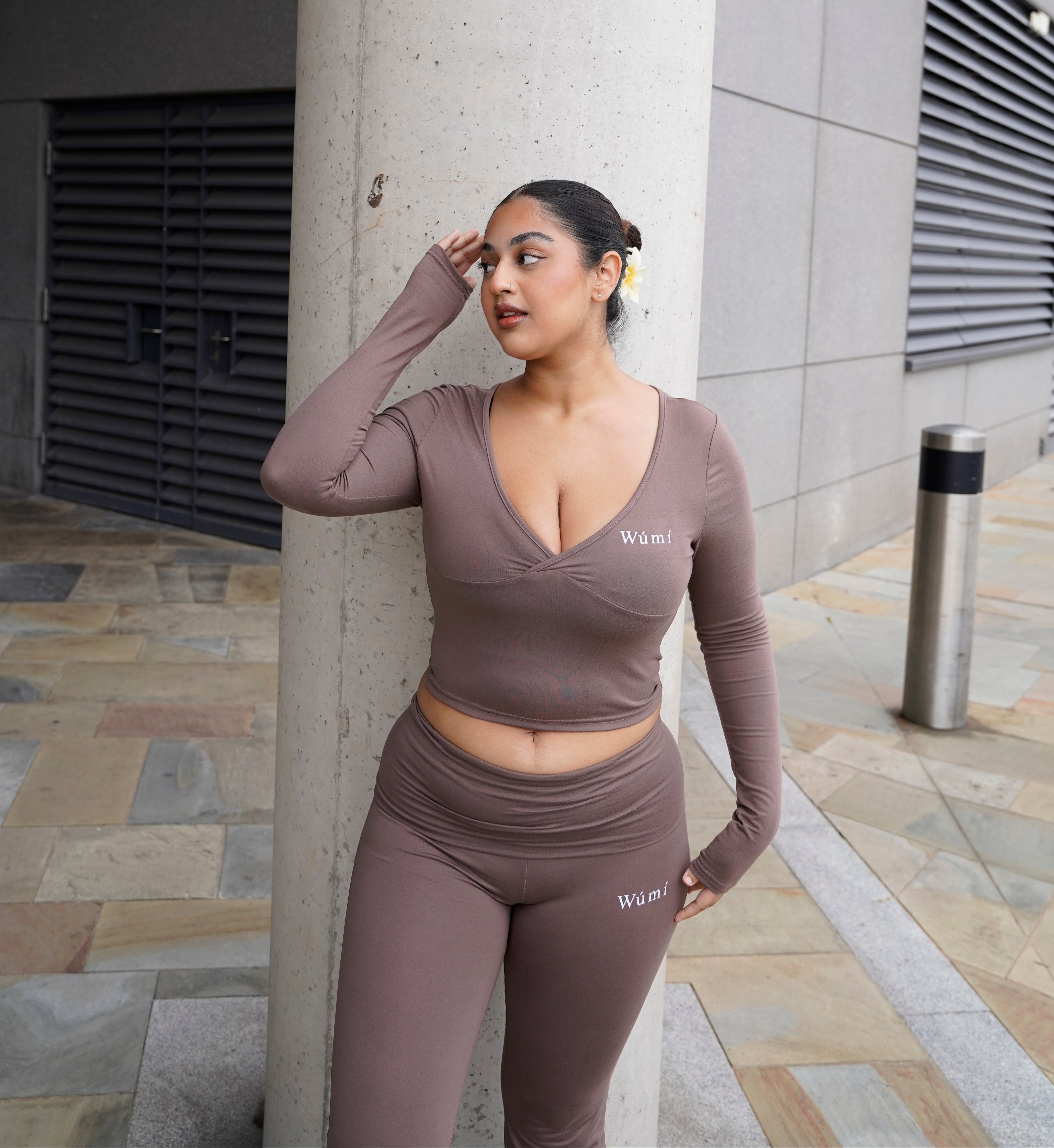 Wúmi Mocha Plunge Long-Sleeve Top